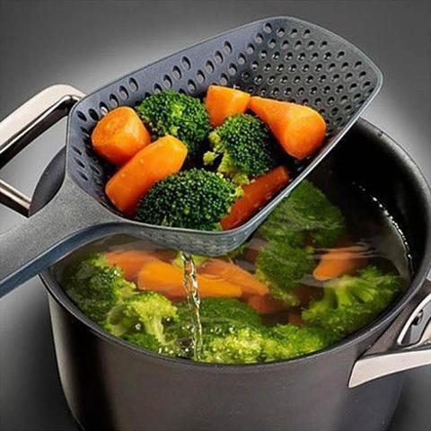 Kitchen Multi-Tool: Drain & Scoop
